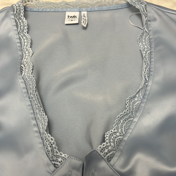 Simons Twik Baby Blue Silk Blouse - Picture 6 of 9